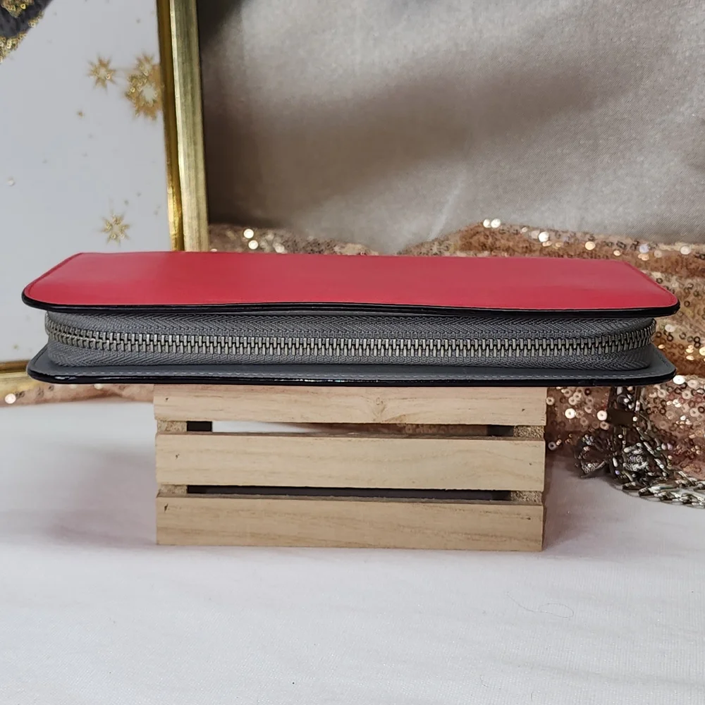 Christian Dior long  Zip WALLET PRESTINE CONDITION AUTHENTIC GORGEOUS
